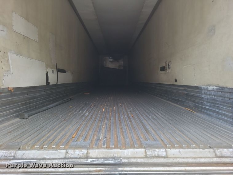 image for item DQ3667 2005 Utility  3000R refrigerated van trailer