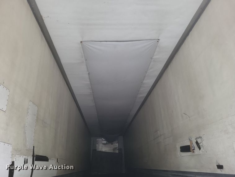 image for item DQ3667 2005 Utility  3000R refrigerated van trailer