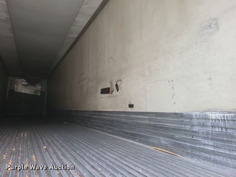 image for item DQ3667 2005 Utility  3000R refrigerated van trailer