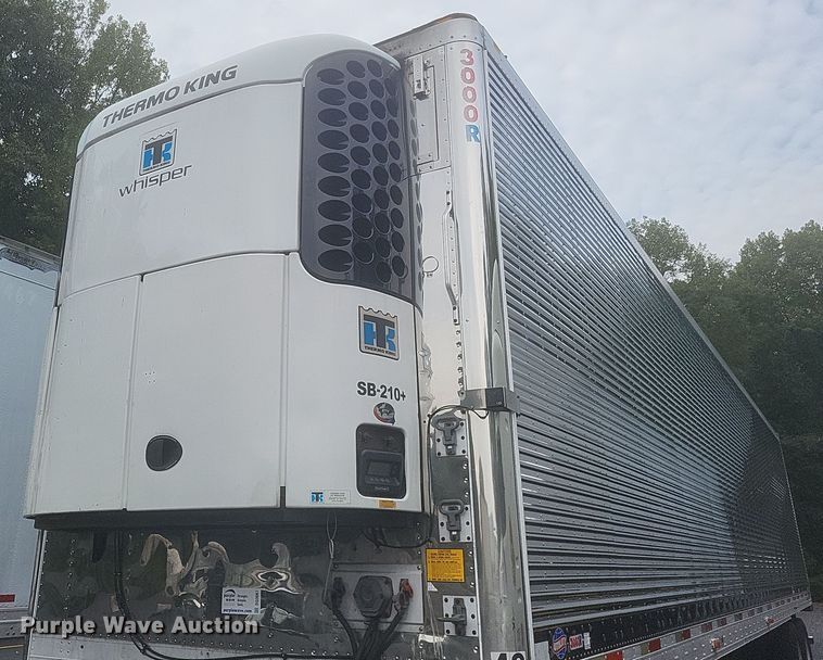 image for item DQ3667 2005 Utility  3000R refrigerated van trailer