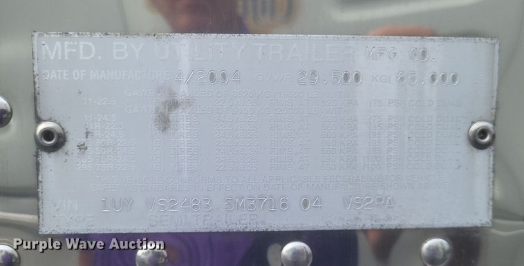 image for item DQ3667 2005 Utility  3000R refrigerated van trailer