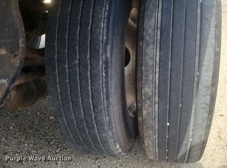 image for item DQ3671 2009 Wabash dry van trailer