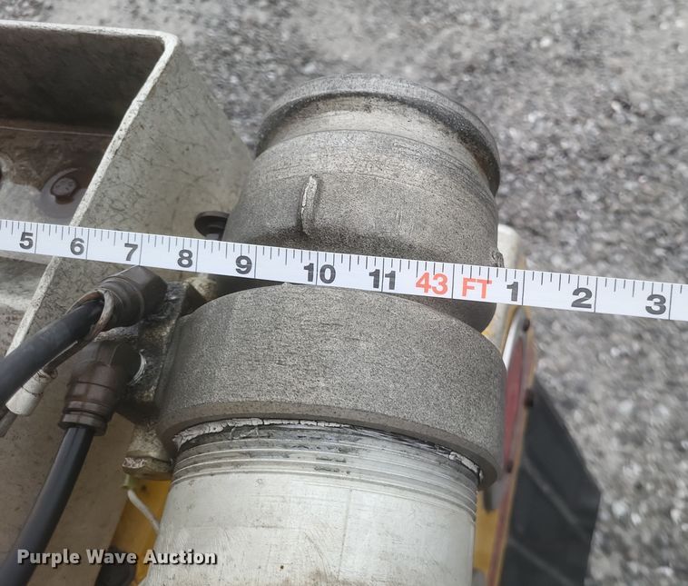 image for item DQ3686 2007 Beall BAST-96-3-SB tank trailer