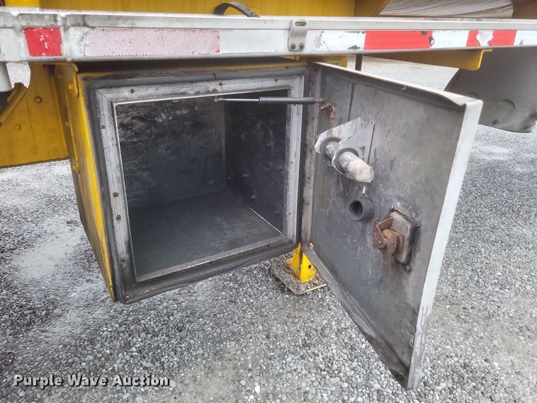 image for item DQ3686 2007 Beall BAST-96-3-SB tank trailer