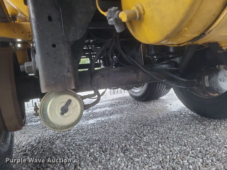 image for item DQ3686 2007 Beall BAST-96-3-SB tank trailer