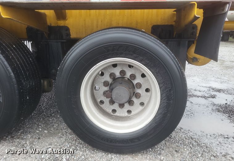 image for item DQ3686 2007 Beall BAST-96-3-SB tank trailer