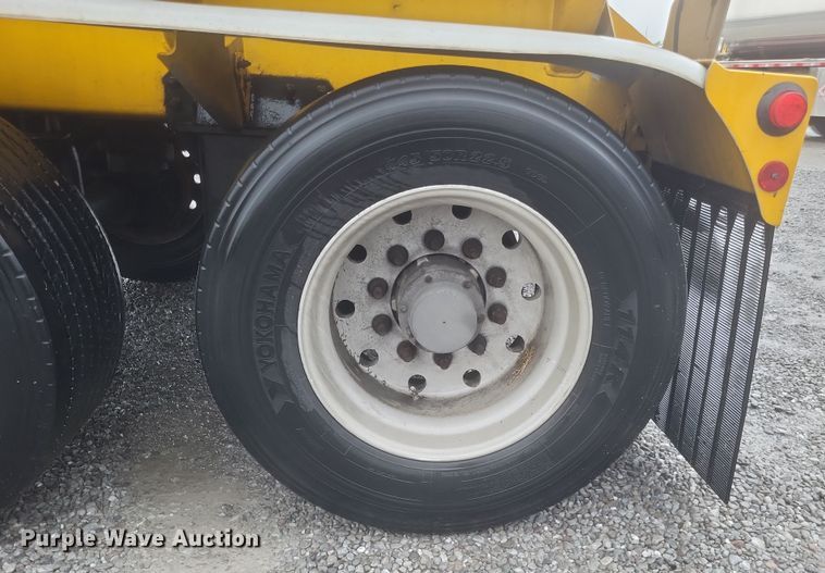 image for item DQ3686 2007 Beall BAST-96-3-SB tank trailer