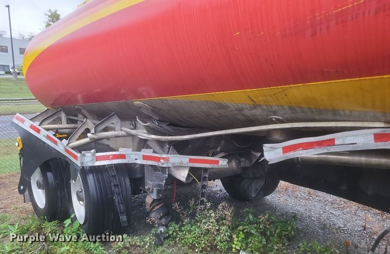 image for item DQ3687 2019 MACLTT ASE-9500-2S-406 tank trailer