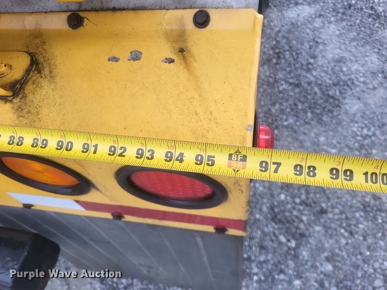 image for item DQ3688 1996 Beall BAST-95-3-SB tank trailer