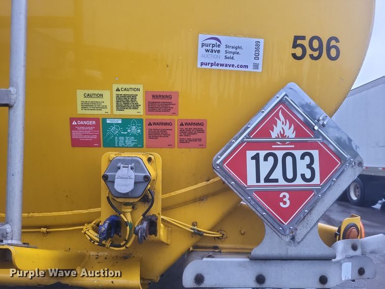 image for item DQ3689 2007 Beall BAST-96-3-SB tank trailer