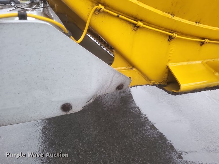 image for item DQ3689 2007 Beall BAST-96-3-SB tank trailer