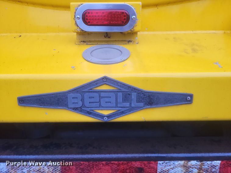 image for item DQ3689 2007 Beall BAST-96-3-SB tank trailer