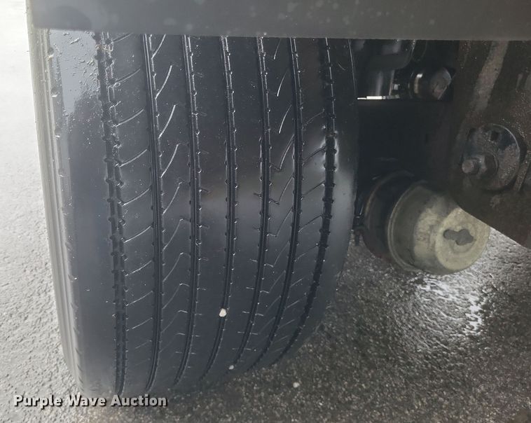 image for item DQ3689 2007 Beall BAST-96-3-SB tank trailer