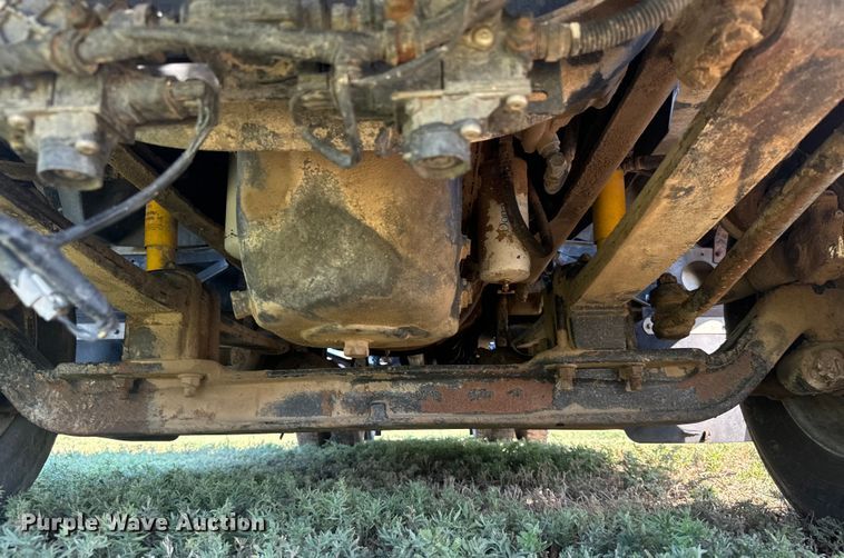 image for item DQ6843 1997 International  9200 Eagle semi truck