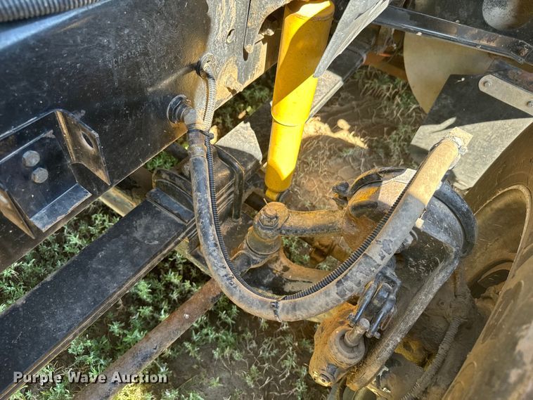 image for item DQ6843 1997 International  9200 Eagle semi truck