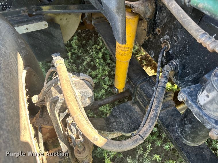 image for item DQ6843 1997 International  9200 Eagle semi truck