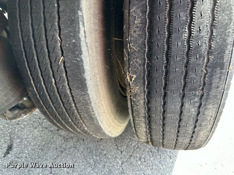 image for item DR2642 1985 Kentucky dry van trailer