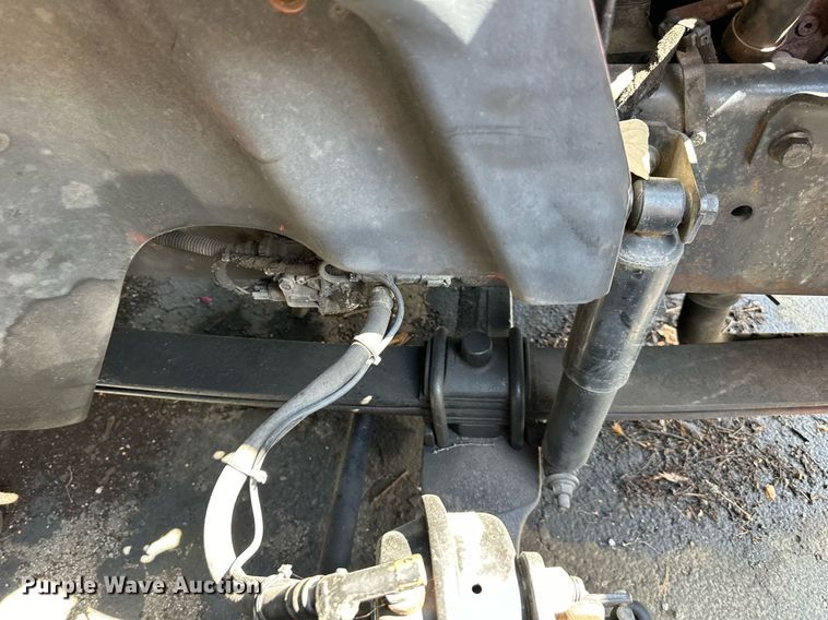 image for item DR2644 2006 International 8600 semi truck