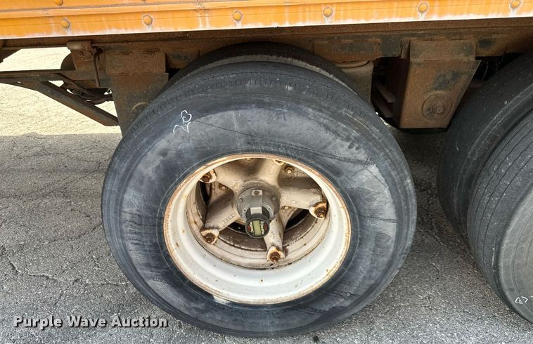 image for item DR2648 1985 Kentucky  dry van trailer