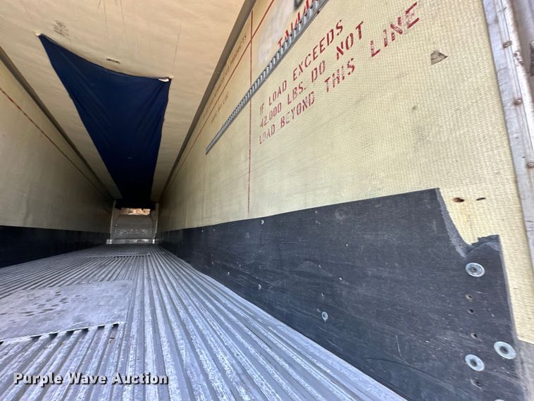 image for item DR2714 2005 Utility  3000R  refrigerated van trailer