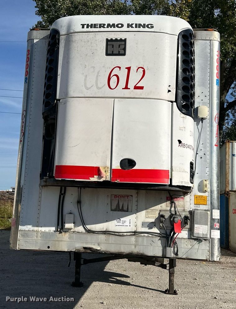 image for item DR2715 2005 Utility 3000R refrigerated van trailer