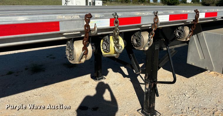 image for item DS2531 2018 Transcraft flatbed trailer