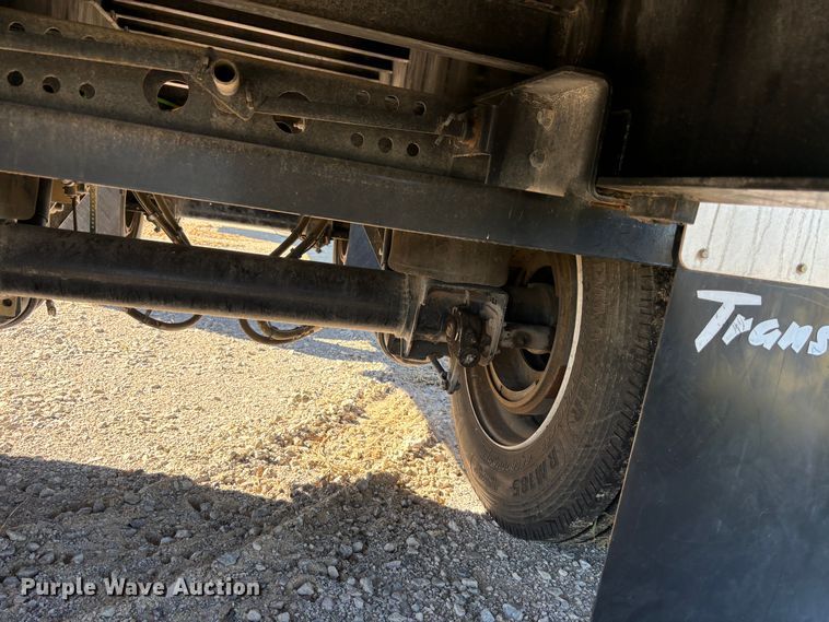 image for item DS2531 2018 Transcraft flatbed trailer