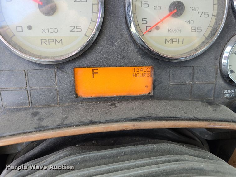 image for item DS4813 2014 International Eagle ProStar semi truck