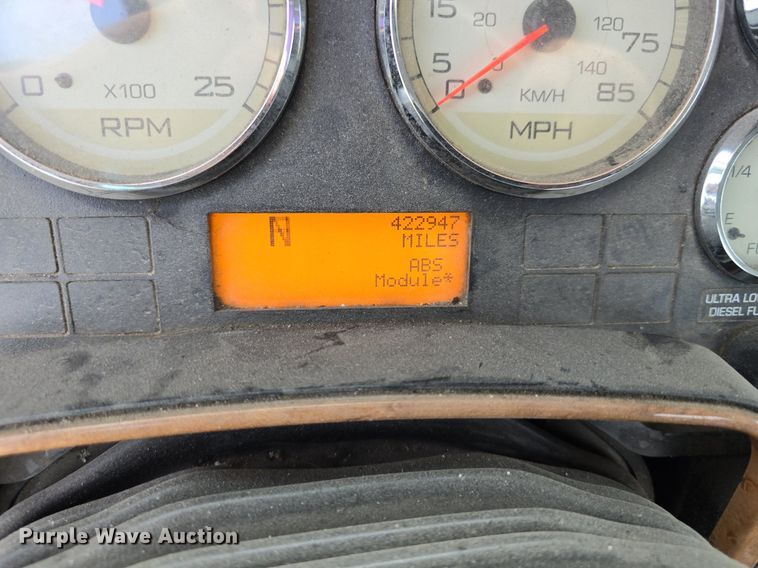 image for item DS4813 2014 International Eagle ProStar semi truck