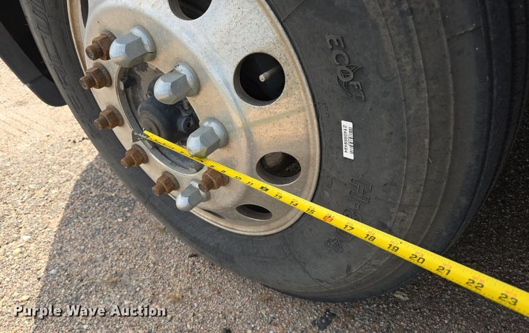 image for item DS4813 2014 International Eagle ProStar semi truck