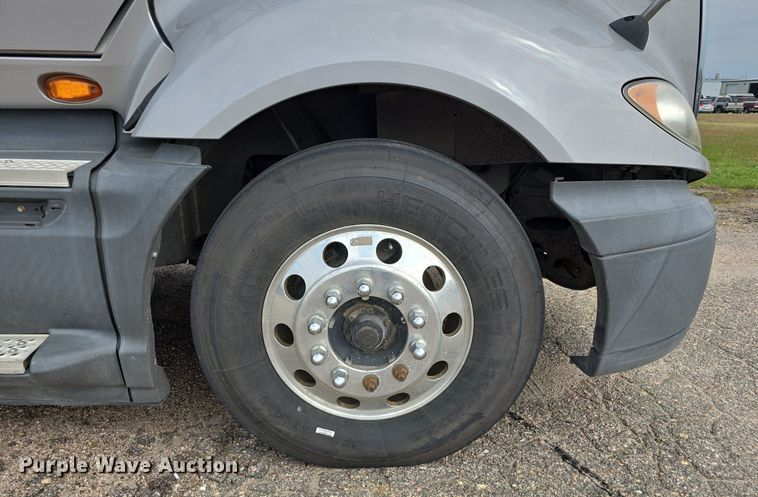 image for item DS4813 2014 International Eagle ProStar semi truck