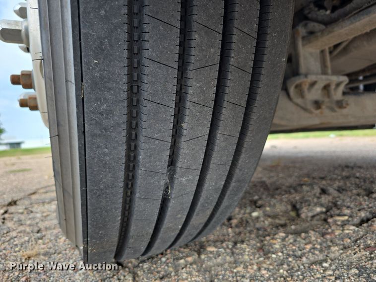 image for item DS4813 2014 International Eagle ProStar semi truck