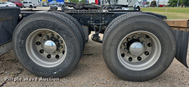 image for item DS4813 2014 International Eagle ProStar semi truck