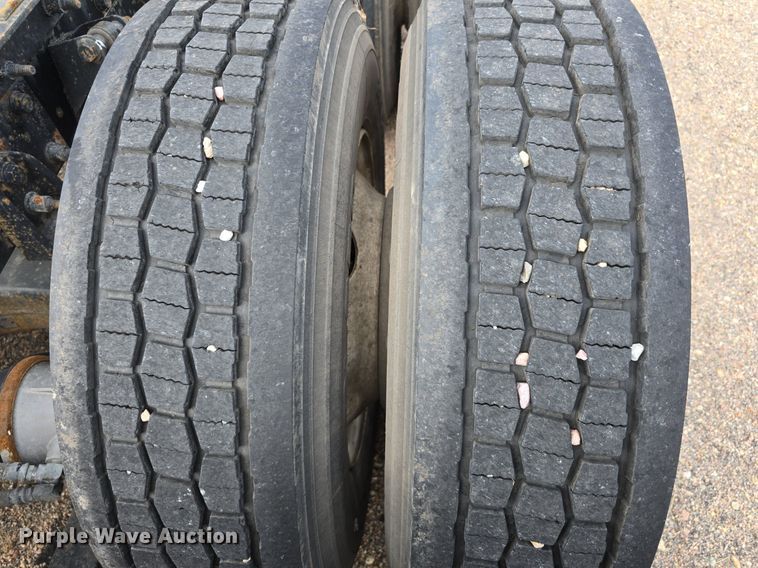 image for item DS4813 2014 International Eagle ProStar semi truck