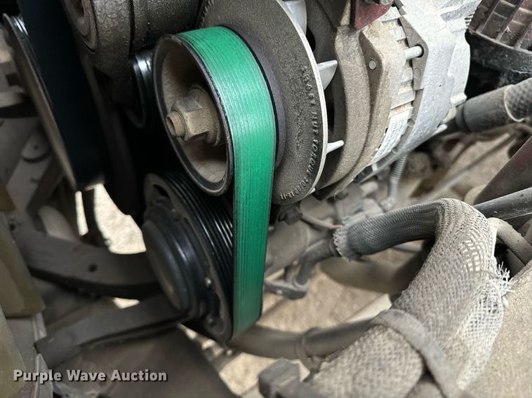 image for item DT2001 2009 Mack  CUX613 semi truck