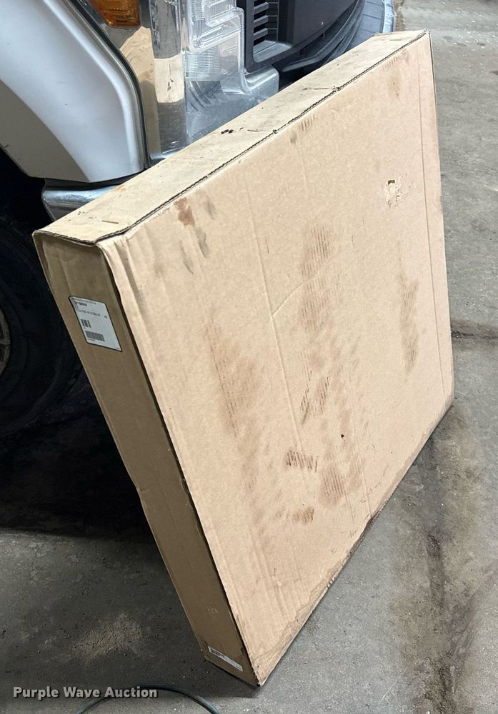 image for item DT2001 2009 Mack  CUX613 semi truck