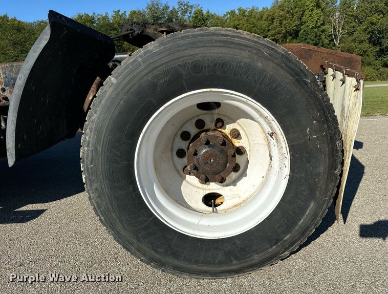 image for item DT2009 2007 Sterling  A-Line semi truck