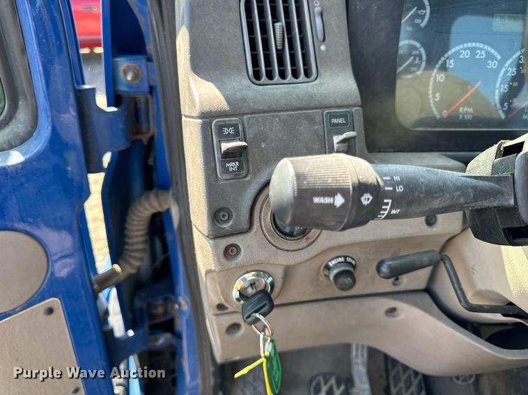 image for item DT2013 2005 Sterling  A-Line semi truck