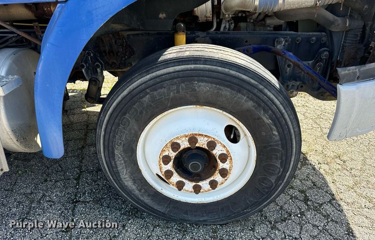 image for item DT2013 2005 Sterling  A-Line semi truck