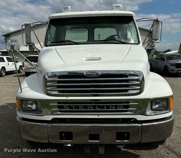 image for item DT2015 2006 Sterling  Acterra rollback truck