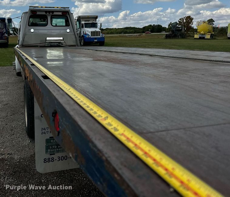 image for item DT2015 2006 Sterling  Acterra rollback truck