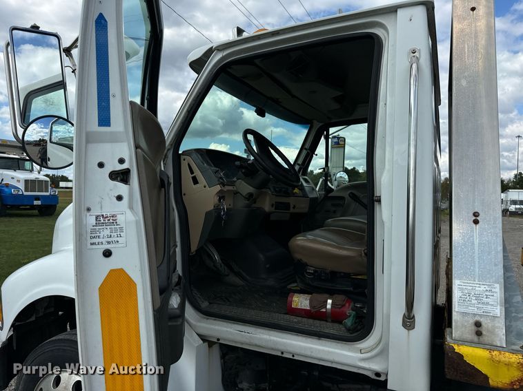 image for item DT2015 2006 Sterling  Acterra rollback truck