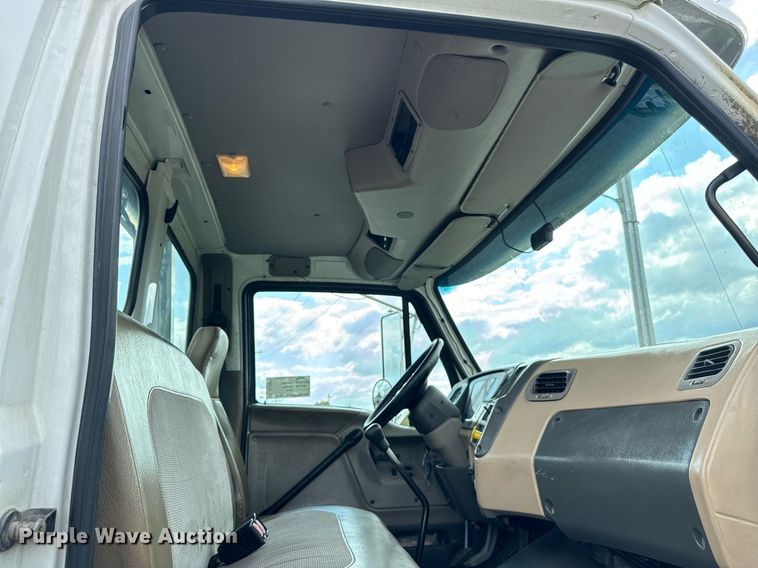 image for item DT2015 2006 Sterling  Acterra rollback truck