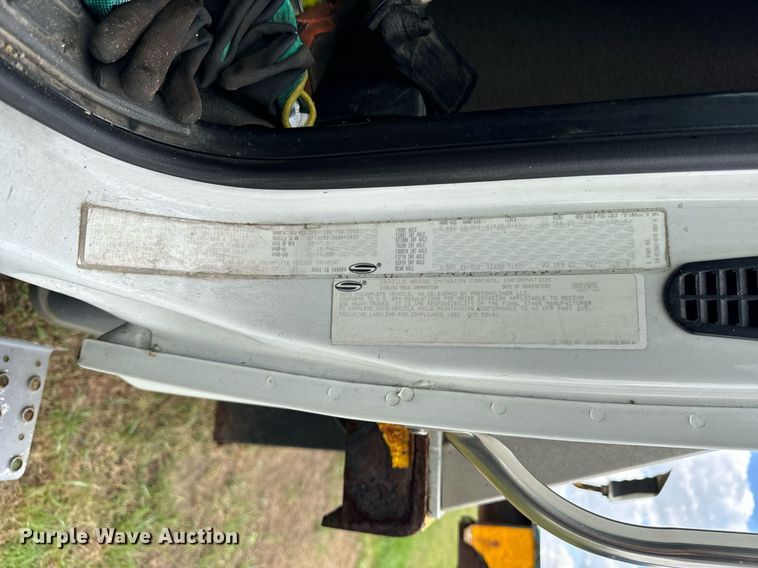 image for item DT2015 2006 Sterling  Acterra rollback truck