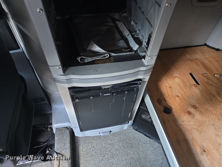 image for item DT5279 2021 Peterbilt 579 semi truck