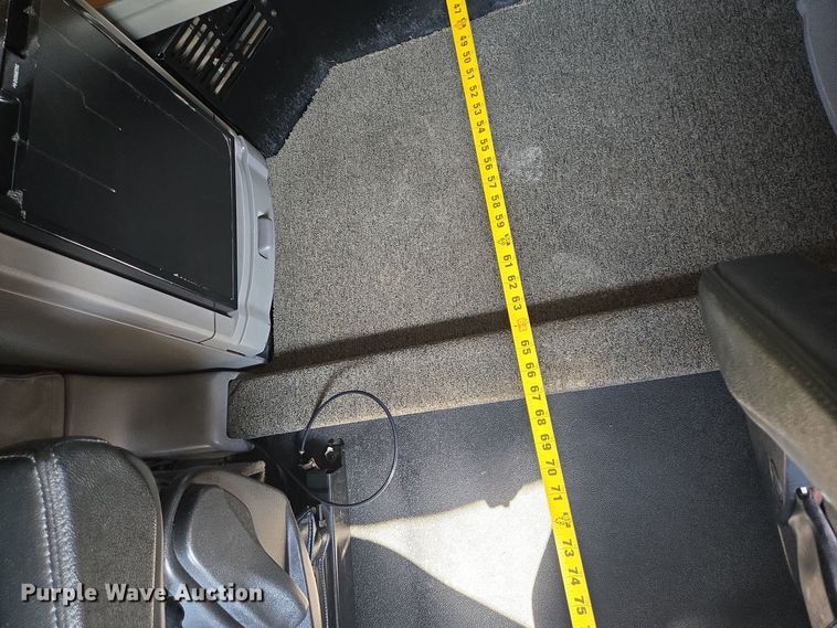 image for item DT5279 2021 Peterbilt 579 semi truck