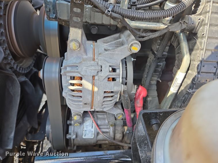 image for item DT5279 2021 Peterbilt 579 semi truck