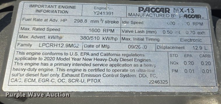 image for item DT5279 2021 Peterbilt 579 semi truck