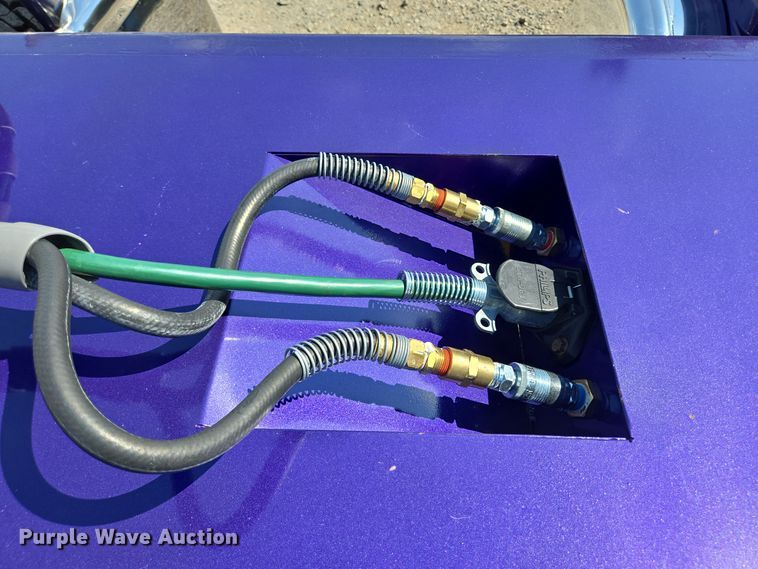 image for item DT5281 2019 Peterbilt 579 semi truck