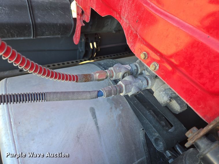 image for item DT5286 2022 Freightliner  Cascadia  semi truck